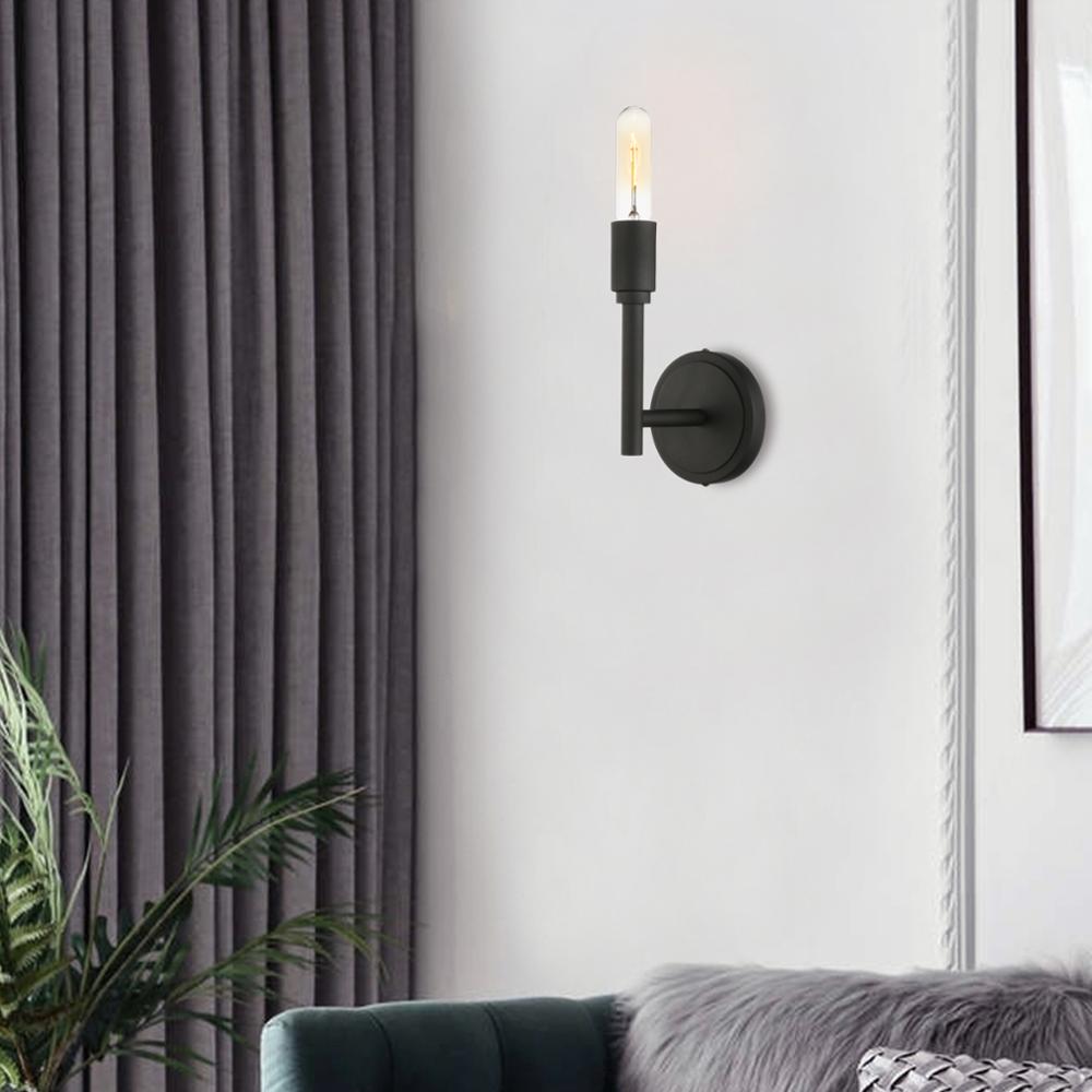 Choi - Vertical Minimalist Single Wall Lamp