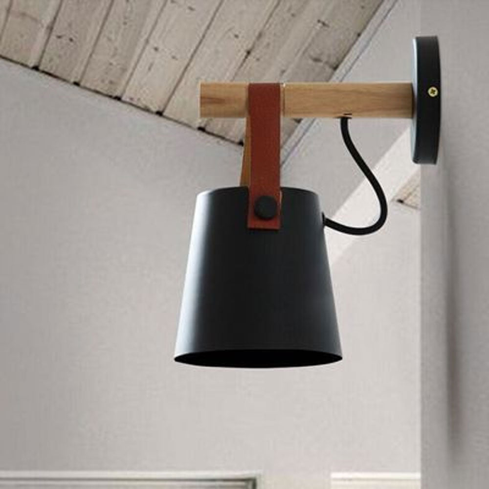 Kiran - Wood Wall Lamp